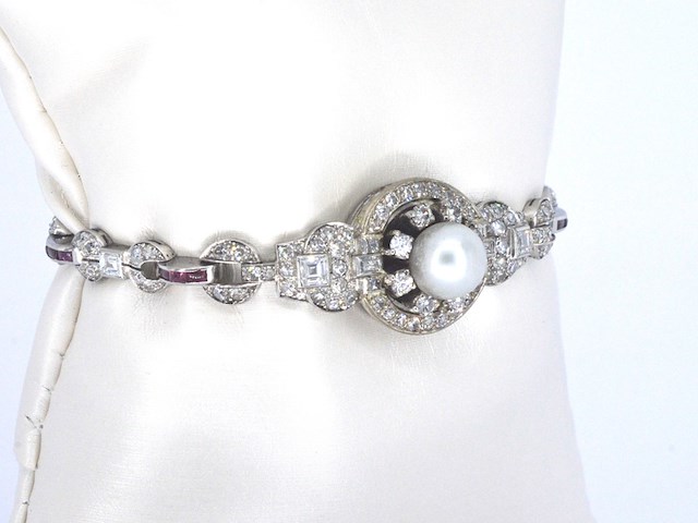 Art-deco armband met goud en platina, en natuurlijke diamanten en robijnen - afbeelding 4 van  9