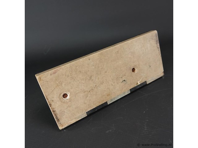 Art-deco bronzen hond op marmerplaveid basement - afbeelding 5 van  5