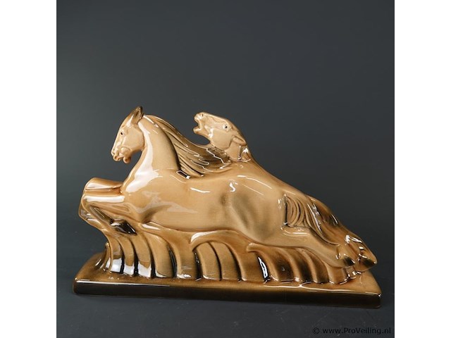 Art deco keramieken beeld van twee rennende paarden, waarschijnlijk frankrijk 1920-1949 - afbeelding 4 van  5