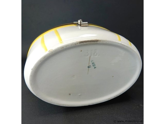 Art deco koektrommel met vernikkeld deksel en gele decoratie op een witte ondergrond, vermoedelijk gemaakt rond de jaren 1920-1930 - afbeelding 5 van  5