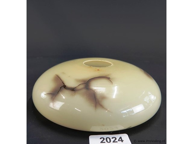 Art deco lampenkap in marmoriserend glas in geel- en bruintinten. - afbeelding 1 van  5