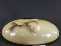 Art deco lampenkap in marmoriserend glas in geel- en bruintinten. - afbeelding 2 van  5