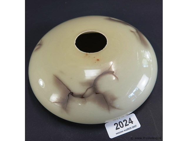 Art deco lampenkap in marmoriserend glas in geel- en bruintinten. - afbeelding 3 van  5
