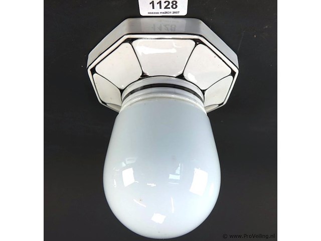 Art deco plafondlamp vervaardigd in duitsland rond de jaren 20. porselein met opaline - afbeelding 1 van  6