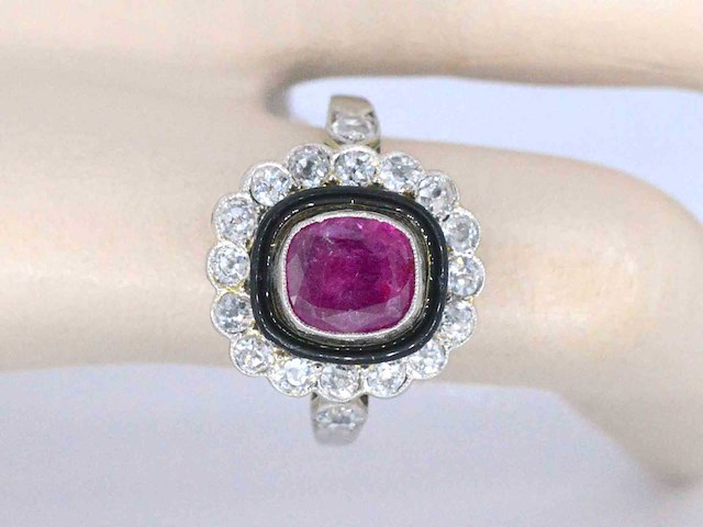 Art deco ring met diamanten en robijn - afbeelding 2 van  9