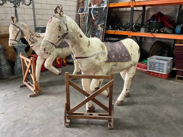 Art metaal paard - afbeelding 1 van  9