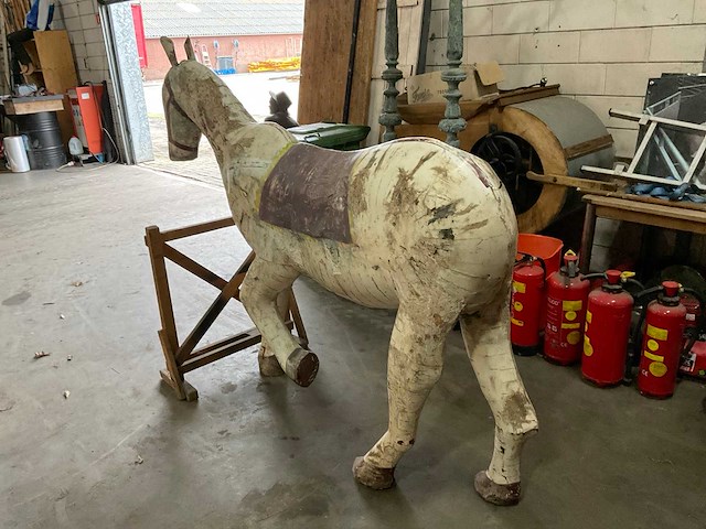 Art metaal paard - afbeelding 4 van  10