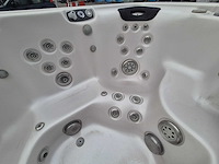 Artasian spa 5 persoons jacuzzi en buitenspa - afbeelding 17 van  24