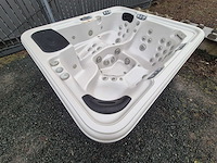 Artasian spa 5 persoons jacuzzi en buitenspa - afbeelding 7 van  22