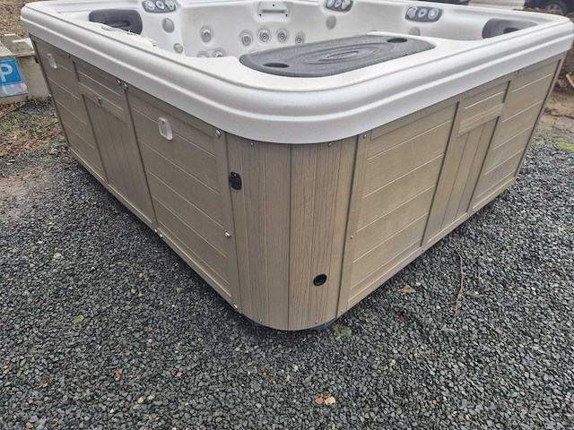 Artasian spa 5 persoons jacuzzi en buitenspa - afbeelding 18 van  22