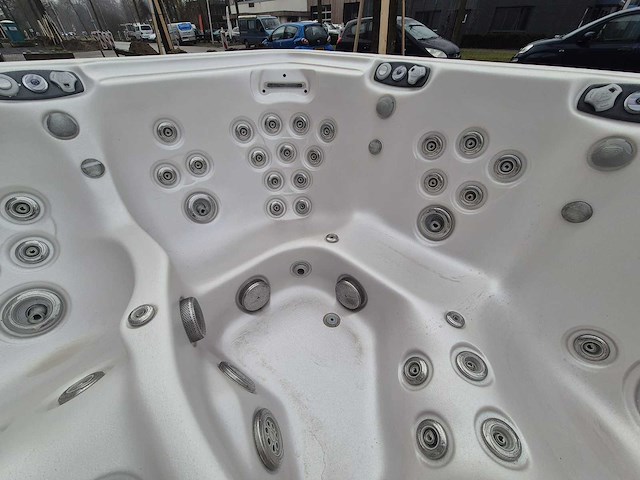 Artasian spa 5 persoons jacuzzi en buitenspa - afbeelding 9 van  23