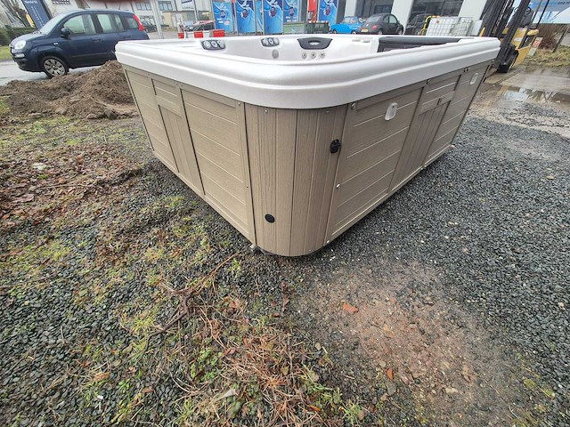 Artasian spa 5 persoons jacuzzi en buitenspa - afbeelding 21 van  23