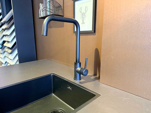 Artego - showroomkeuken met smeg apparatuur - afbeelding 21 van  24