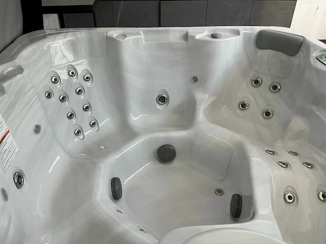 Artesian south seas special edition 735l buitenspa - afbeelding 4 van  10