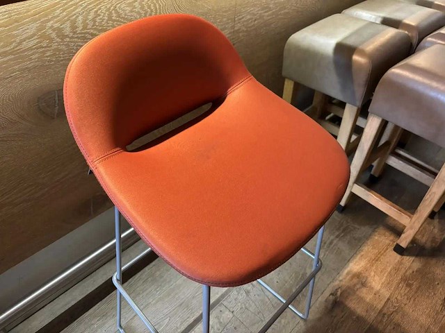 Artifort - barkruk (7x) - afbeelding 4 van  5