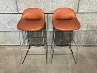 Artifort - beso - gestoffeerde barkruk met rugleuning (2x)