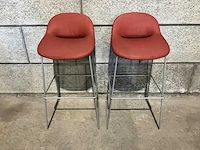 Artifort - beso - gestoffeerde barkruk met rugleuning (5x) - afbeelding 1 van  7
