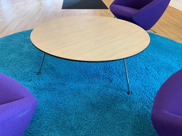 Artifort design tafel - afbeelding 1 van  6