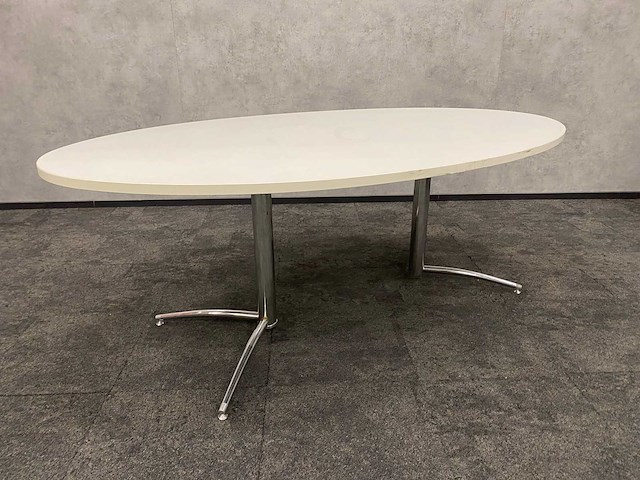 Artifort/ lande - ovale tafel 200x120 - afbeelding 6 van  12