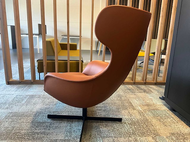 Artiga draaibare lederen fauteuil - afbeelding 5 van  7