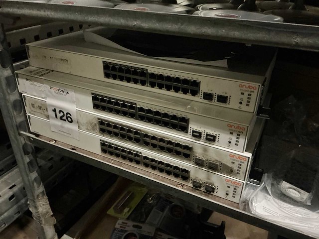 Aruba - 1830 - switch (4x) - afbeelding 1 van  2