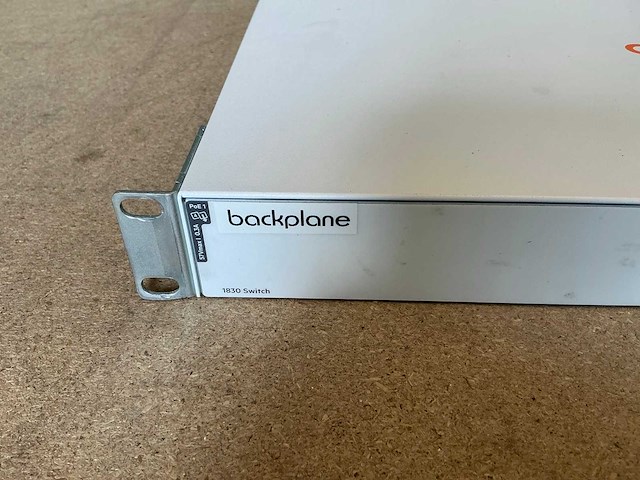 Aruba 1830 (24p) 19" switch - afbeelding 2 van  6