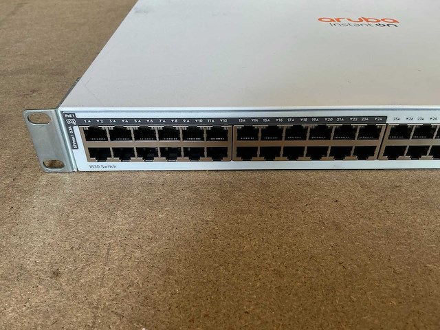Aruba 1830 (48p) 19" switch - afbeelding 2 van  6