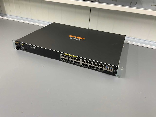 Aruba 2530-24g switch - afbeelding 3 van  4