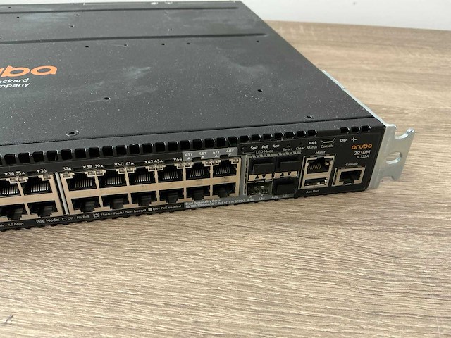 Aruba 2930m (jl322a) 19" switch - afbeelding 4 van  6