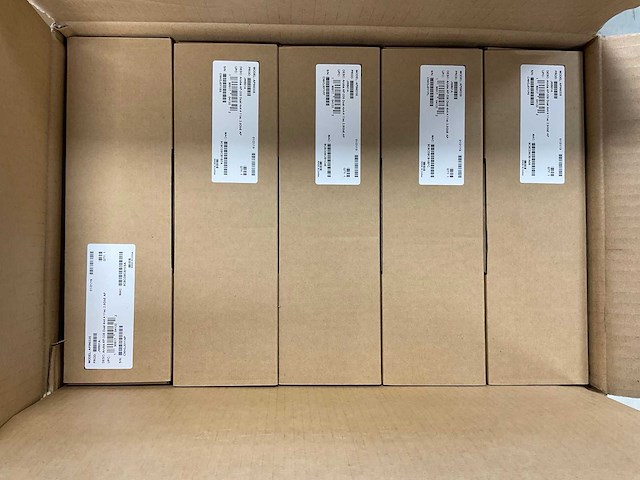 Aruba (apin0335) dual ratio 4x4 2.5 gb controlled management access points (new) (10x) - afbeelding 7 van  10