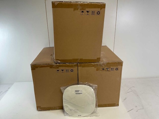Aruba (apin0335) dual ratio 4x4 2.5 gb controlled management access points (new) (15x) - afbeelding 1 van  7
