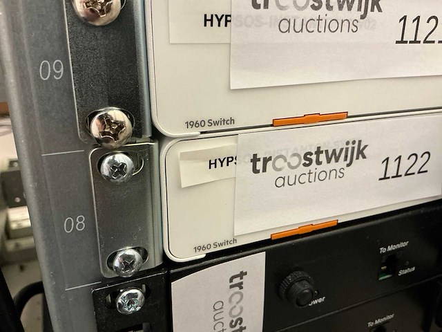 Aruba instant 1960 19" switch - afbeelding 1 van  2