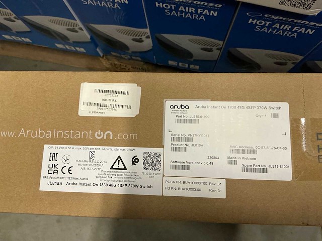 Aruba instant on 1830 48g 4sfp 370w switch - afbeelding 2 van  2