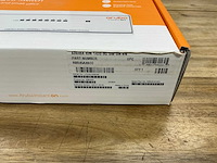 Aruba ion 1430 8g sw uk en 8-port gigabit unmanaged switch - afbeelding 2 van  4