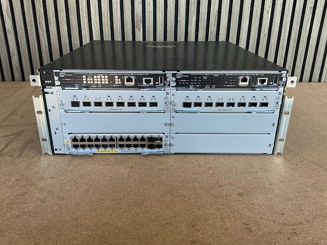 Aruba s406r 19" switch - afbeelding 1 van  5