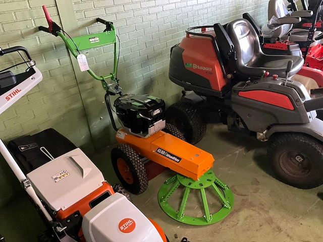 As 60e accu onkruidborstelmachine - afbeelding 1 van  8