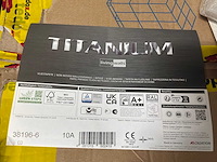 As creation titanium 3 vliesbehang (144x) - afbeelding 4 van  5