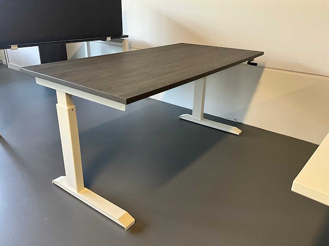 Asam bureau - afbeelding 6 van  8