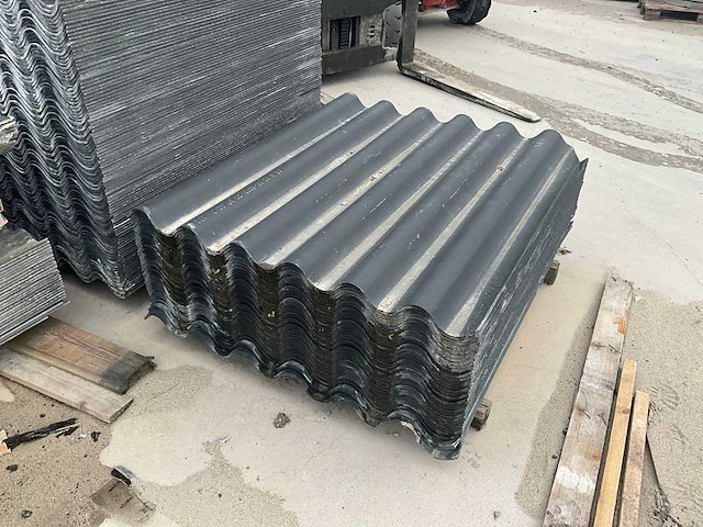 Asbestvrije golfplaat zwart circa 420m2 - afbeelding 5 van  7