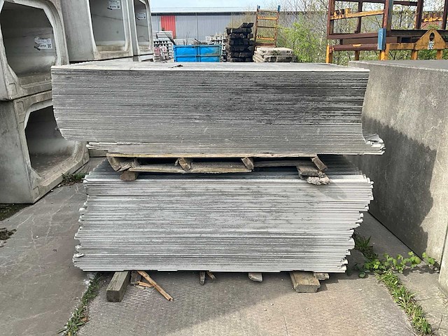 Asbestvrije golfplaten div. afmetingen 438m2 - afbeelding 2 van  5