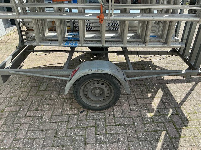 Asc steigeraanhanger met dakrandbeveiliging - afbeelding 3 van  13