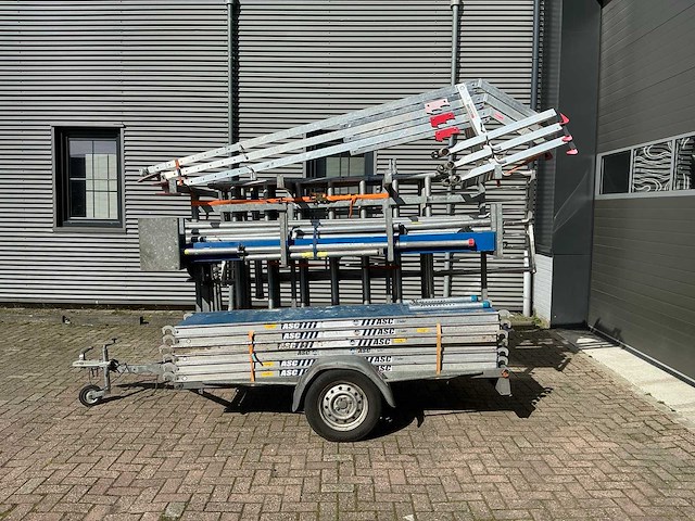 Asc steigeraanhanger met dakrandbeveiliging - afbeelding 8 van  13