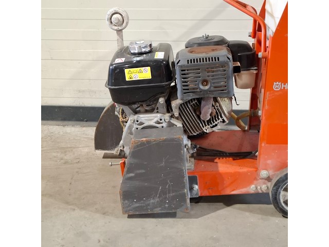 Asfalt-betonzaag 450mm benzine husqvarna, fs400, bouwjaar 2018 - afbeelding 3 van  11