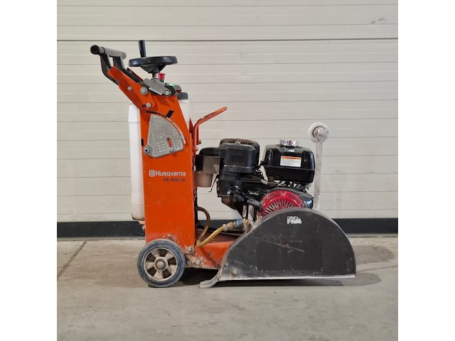 Asfalt-betonzaag 450mm benzine husqvarna, fs400, bouwjaar 2018 - afbeelding 1 van  11
