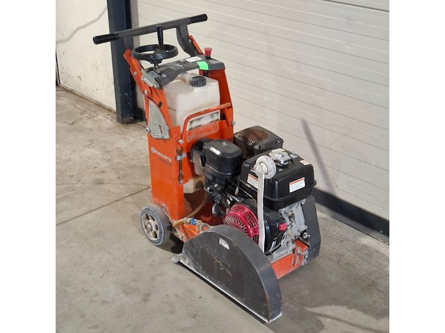 Asfalt-betonzaag 450mm benzine husqvarna, fs400, bouwjaar 2018 - afbeelding 4 van  11