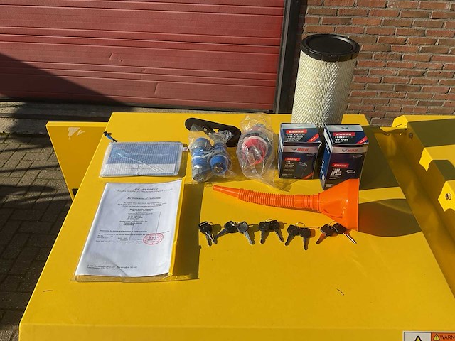 Ashita power ag-3-70e geel stroomgenerator - afbeelding 21 van  21