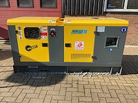 Ashita power ag-3-70e geel stroomgenerator - afbeelding 1 van  4
