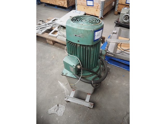 Asi - afbeelding 1 van  6