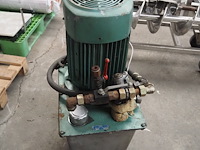 Asi - afbeelding 3 van  6