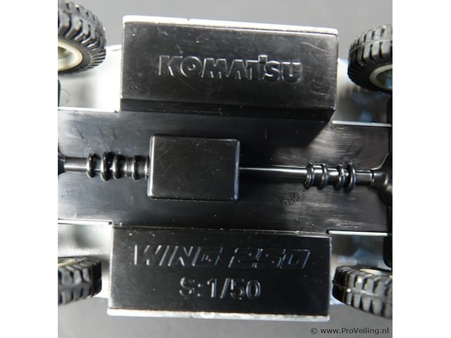 Asia models komatsu wing 250 ruwterrein-kraan - afbeelding 3 van  7